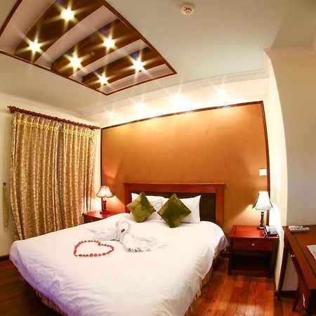 Atrium Hanoi Hotel Exterior photo