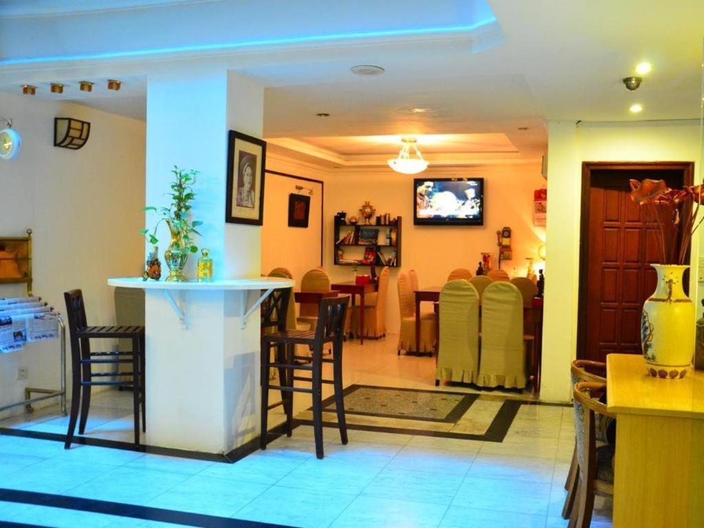 Atrium Hanoi Hotel Exterior photo