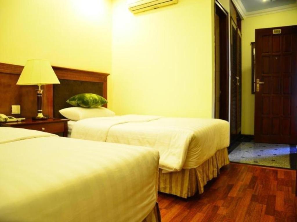 Atrium Hanoi Hotel Exterior photo